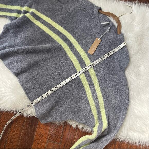Grey & Chartreuse Green Cropped Teddy Bear Sweater NWT - Picture 5 of 6